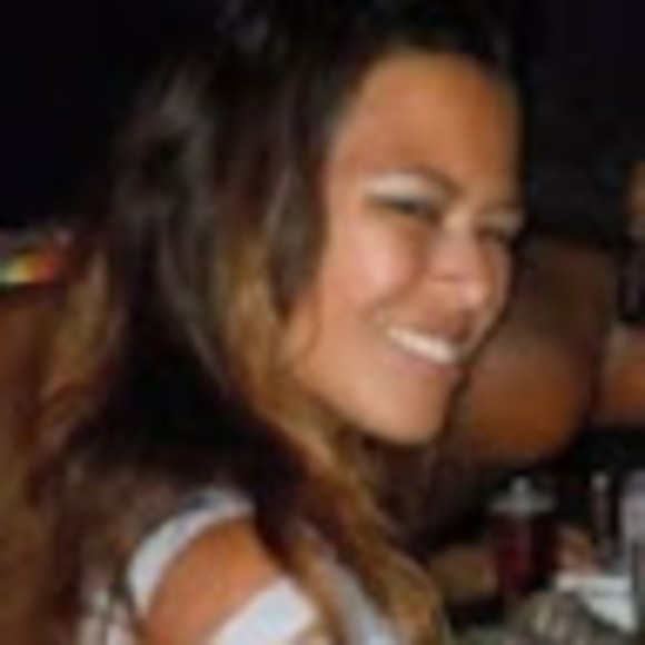 Meet your Posher, Miss - Picture 1 of 1